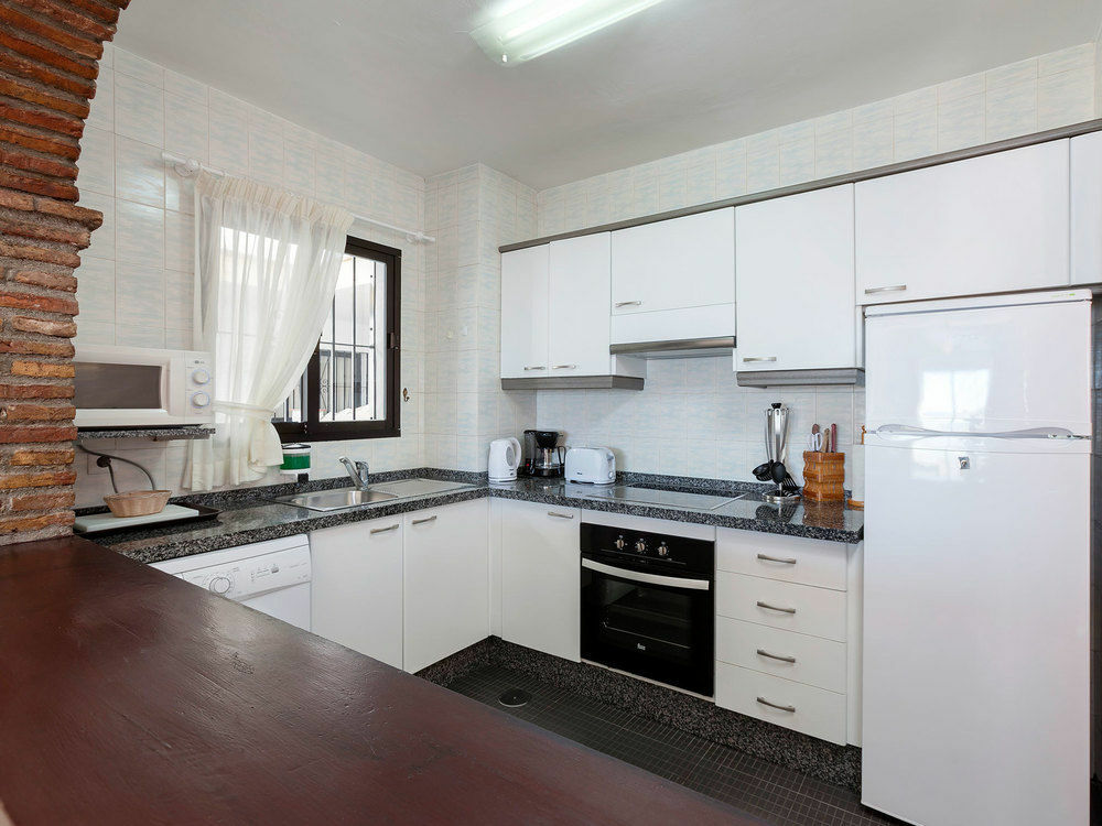 Calahonda Apartments - Los Jarales Михас Экстерьер фото